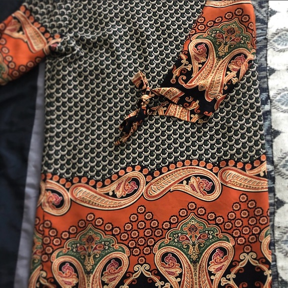 Us- medium - Picture 3 of 4